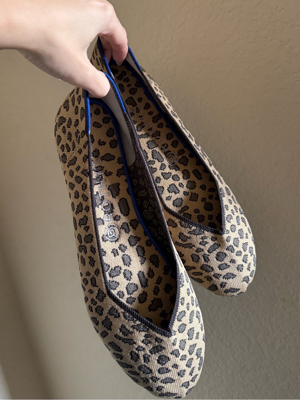 Rothys Spotted Flats Animal Print Round Toe Ballet Flat Sz 10.5